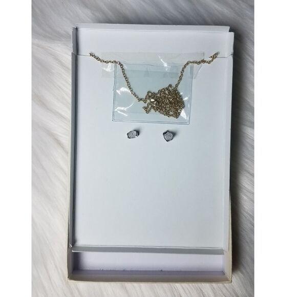 Lucky Feather|14k Gold Dipped Circle Dainty Jewelry Set - Picture 2 of 3